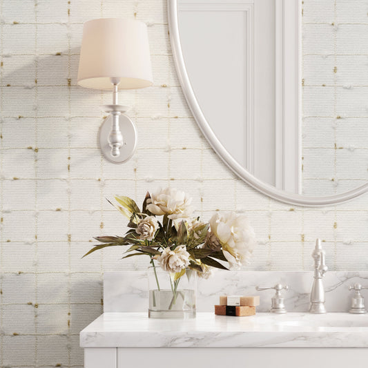 Fancy Meringue gold and white wallpaper in a bathroom setting